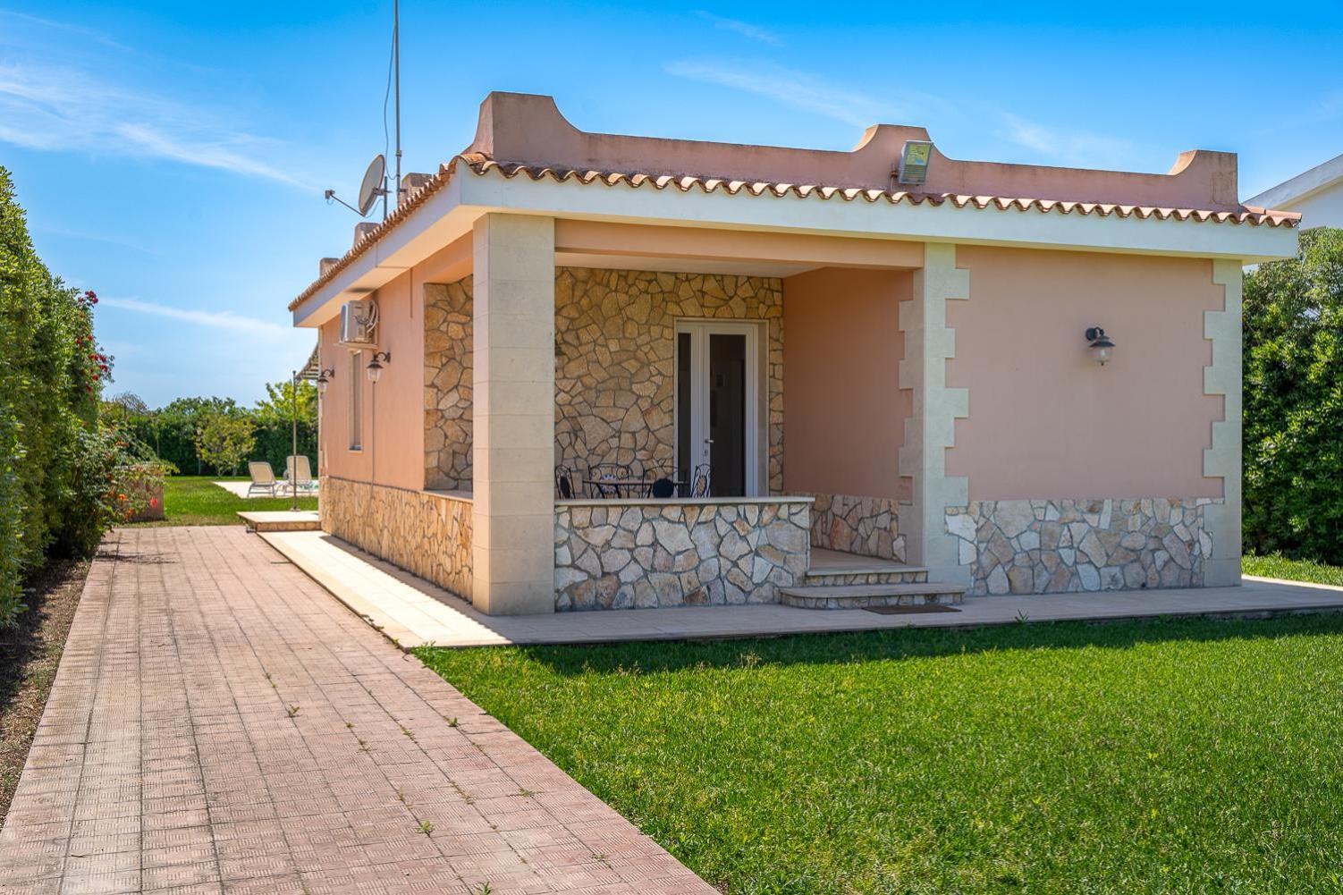 Villa Bouganville Con Piscina By Wonderful Italy Syracuse Extérieur photo